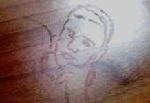 Misteriose effige di ragazzo morto 5 anni fa