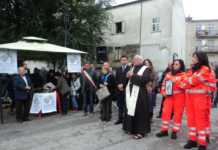 La città rende omaggio alle vittime della strada