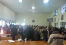 La protesta contro la piattaforma arriva al municipio