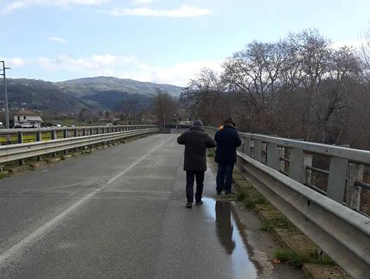 Lavori Ponte fiume Crati a Bisignano