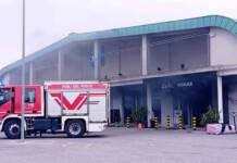 Bisignano, incendio in un’attività commerciale: vigili del fuoco sul posto