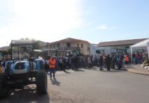 Agricoltori, continua la protesta in Calabria: “Vogliamo rispetto per il nostro lavoro”